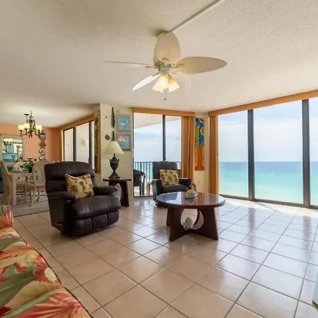 Edgewater 2-0811 'Beach Lovers Paradise'